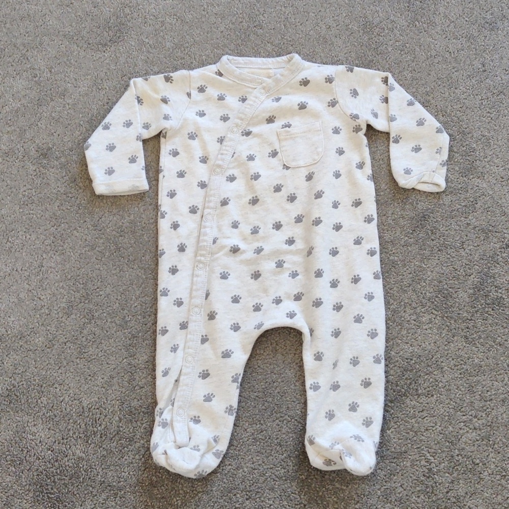 Mango Adorable Baby Onesie with Paw Prints 3-6 Months or 6 Months